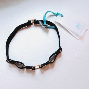 Miss Vivienne Meysoun choker